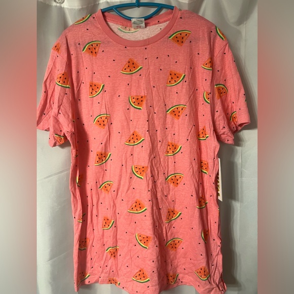 Men’s pink Urban Heritage Festival tee shirt with watermelon pattern. Size L - Picture 1 of 4